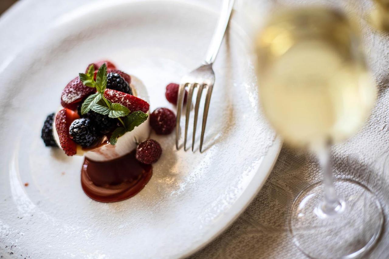 Hotel Ristorante Farneta コルトーナ エクステリア 写真